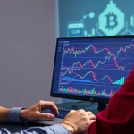 Bitcoin y Dawgz AI: Estrategias para Comprar en la Caída